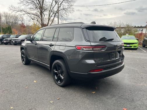 2022 Jeep Grand Cherokee L Altitude