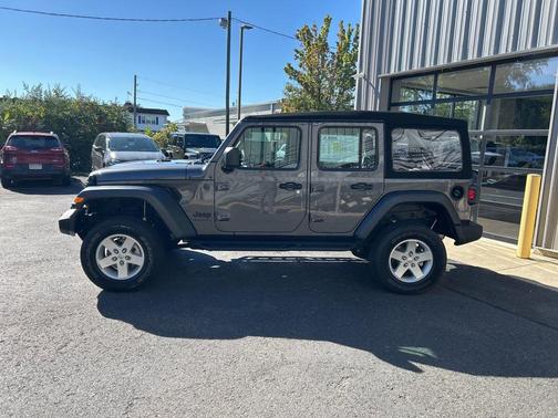 2024 Jeep Wrangler Sport