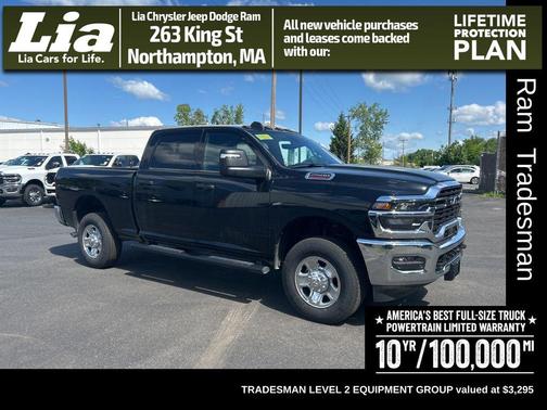 Diamond Black Crystal Pearlcoat 2026 RAM 2500 Tradesman Crew Cab 4x4 6'4' Box
