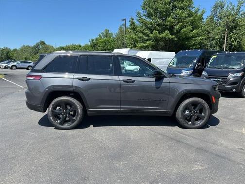 2025 Jeep Grand Cherokee Limited X
