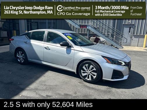 Brilliant Silver Metallic 2024 Nissan Altima S FWD