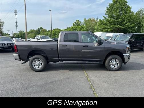 2025 RAM 2500 Tradesman Crew Cab 4x4 6'4' Box