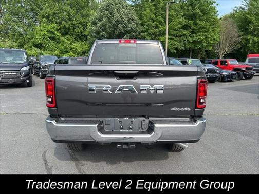 2025 RAM 2500 Tradesman Crew Cab 4x4 6'4' Box