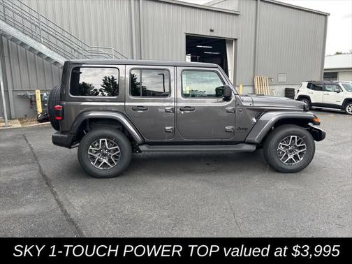 2025 Jeep Wrangler 4-Door Sahara 4x4