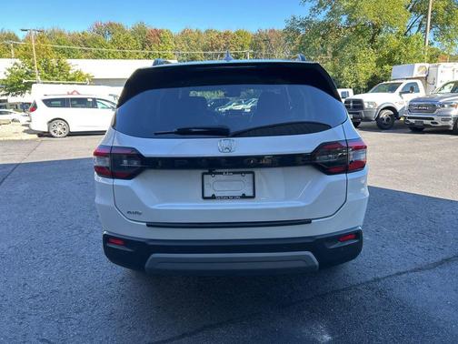 2023 Honda Pilot AWD EX-L 7 Passenger