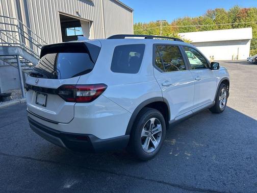 2023 Honda Pilot AWD EX-L 7 Passenger