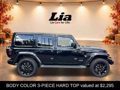 Black Clearcoat 2020 Jeep Wrangler Unlimited Sahara