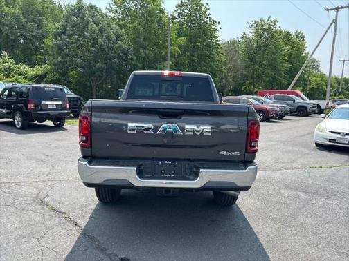 2025 RAM 2500 Tradesman Crew Cab 4x4 6'4' Box