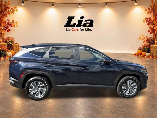Deep Sea 2023 Hyundai TUCSON Hybrid Blue