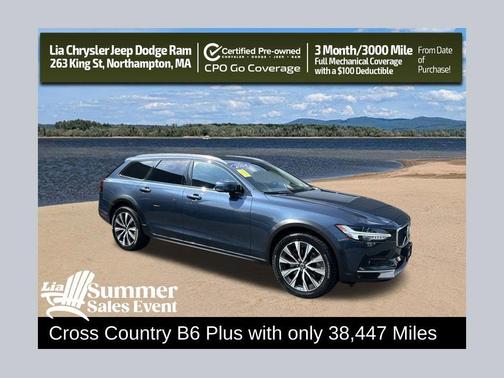 Denim Blue Metallic 2024 Volvo V90 Cross Country B6 Plus