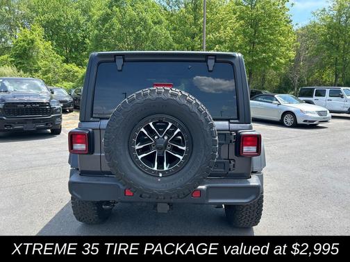 Granite Crystal Metallic Clearcoat 2026 Jeep Wrangler Willys