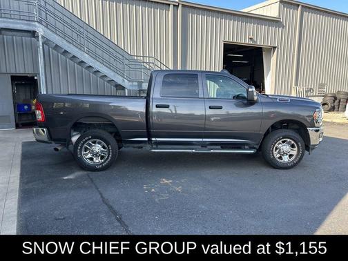2024 RAM 2500 Tradesman Crew Cab 4x4 6'4' Box