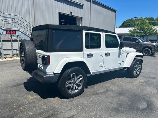 Bright White Clearcoat 2024 Jeep Wrangler 4xe Sport S