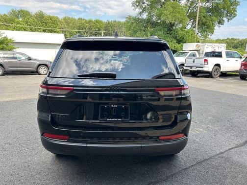 2025 Jeep Grand Cherokee Limited X