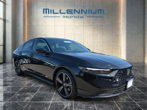 Crystal Black Pearl 2024 Honda Accord Hybrid Sport