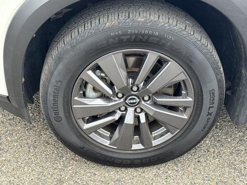 2022 Nissan Pathfinder SV 4WD