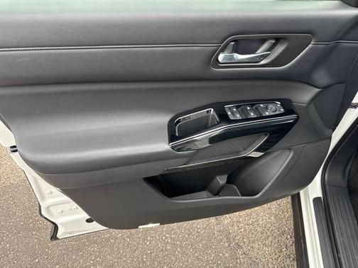 2022 Nissan Pathfinder SV 4WD