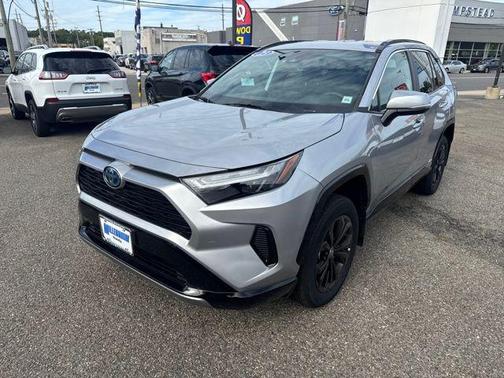2023 Toyota RAV4 Hybrid SE