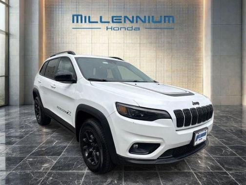 Bright White Clearcoat 2022 Jeep Cherokee X 4x4