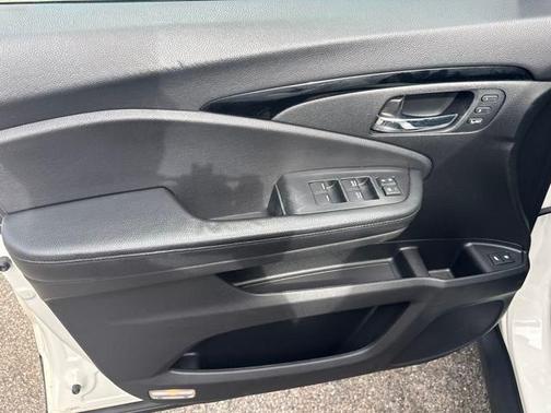 2019 Honda Pilot Touring 8-Passenger