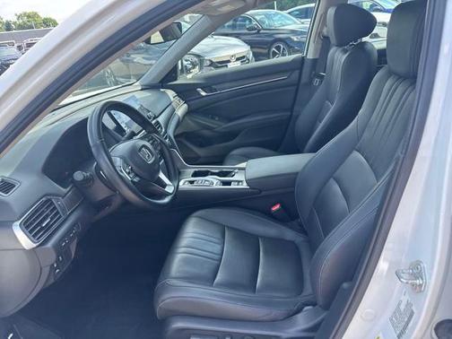 2022 Honda Accord Touring 2.0T