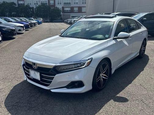 2022 Honda Accord Touring 2.0T
