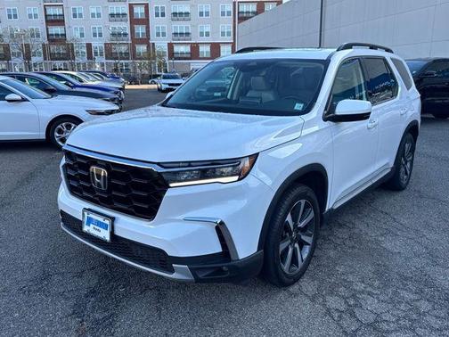 2024 Honda Pilot Touring 8-Passenger