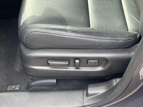 2022 Honda Pilot Touring 8-Passenger