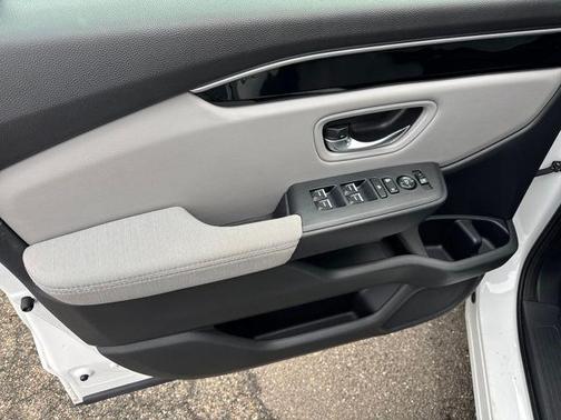 2023 Honda Pilot AWD LX