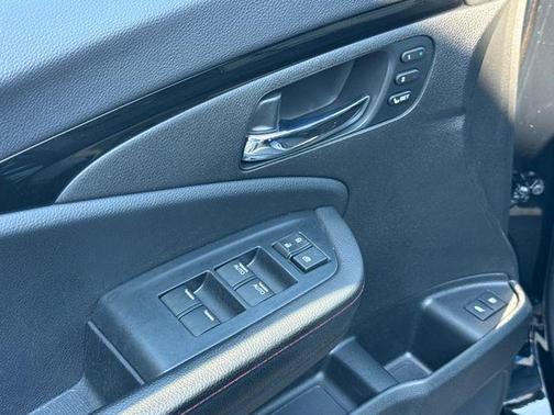 2022 Honda Pilot AWD Black Edition
