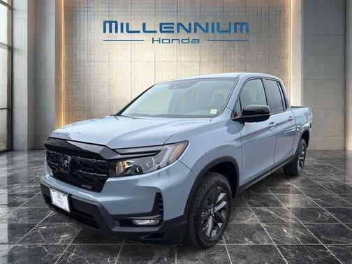 Solar Silver Metallic 2025 Honda Ridgeline Sport