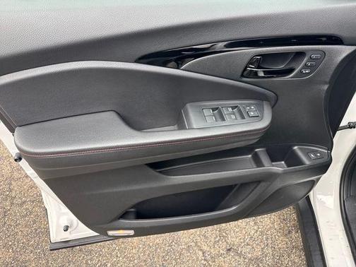 2025 Honda Passport AWD Black