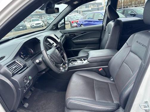 2025 Honda Passport AWD Black