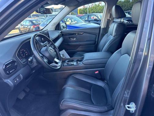 2023 Honda Pilot AWD EX-L 8 Passenger