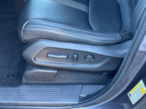 2023 Honda Pilot AWD EX-L 8 Passenger