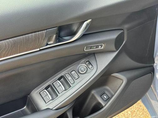 2022 Honda Accord Hybrid Touring
