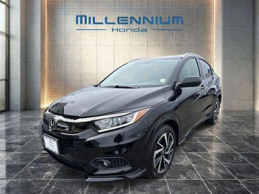 Crystal Black Pearl 2020 Honda HR-V AWD Sport