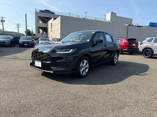 Crystal Black Pearl 2024 Honda HR-V LX
