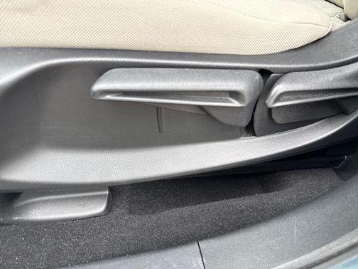 Nordic Forest Pearl 2023 Honda HR-V LX
