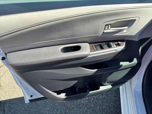 2022 Toyota Sienna LE