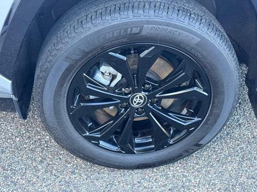 2024 Toyota RAV4 Hybrid SE