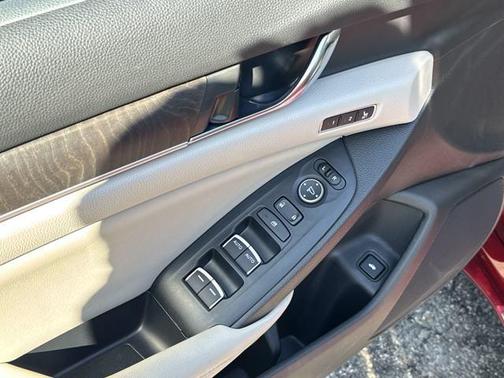 2019 Honda Accord Hybrid Touring