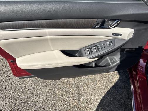 2019 Honda Accord Hybrid Touring