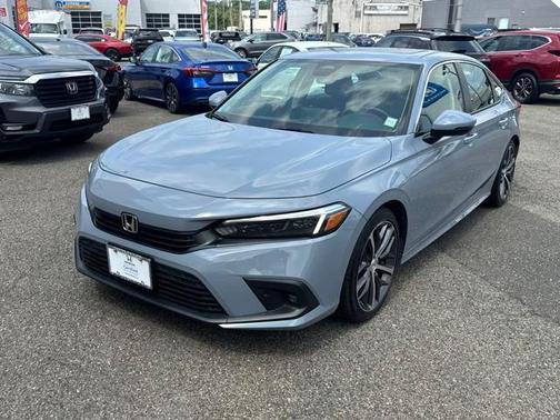 2022 Honda Civic Touring