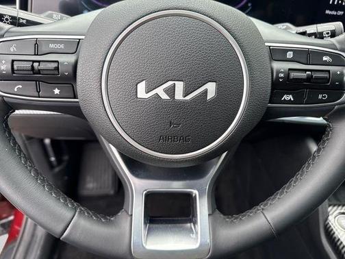 Dawning Red 2025 Kia Sportage X-Line