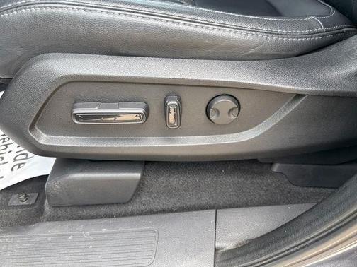 Modern Steel Metallic 2023 Honda Pilot Touring 8-Passenger