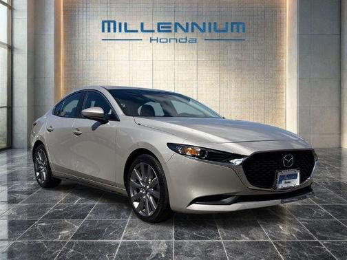 Platinum Quartz Metallic 2023 Mazda Mazda3 2.5 S Select