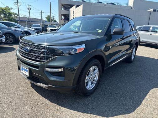 Forged Green Metallic 2023 Ford Explorer XLT