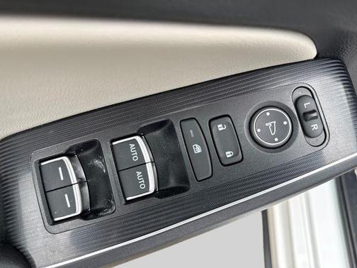 Platinum White 2023 Honda Civic Sport Touring