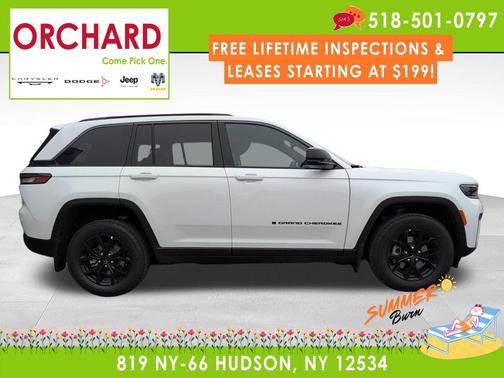 Bright White Clearcoat 2026 Jeep Grand Cherokee Altitude